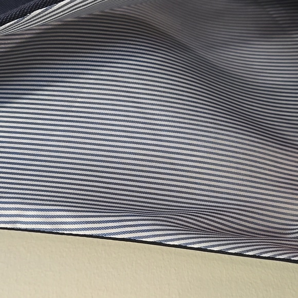 Tommy Hilfiger Sharkskin Slim Fit 100% Wool Navy Suit Vest Size M - Picture 8 of 9